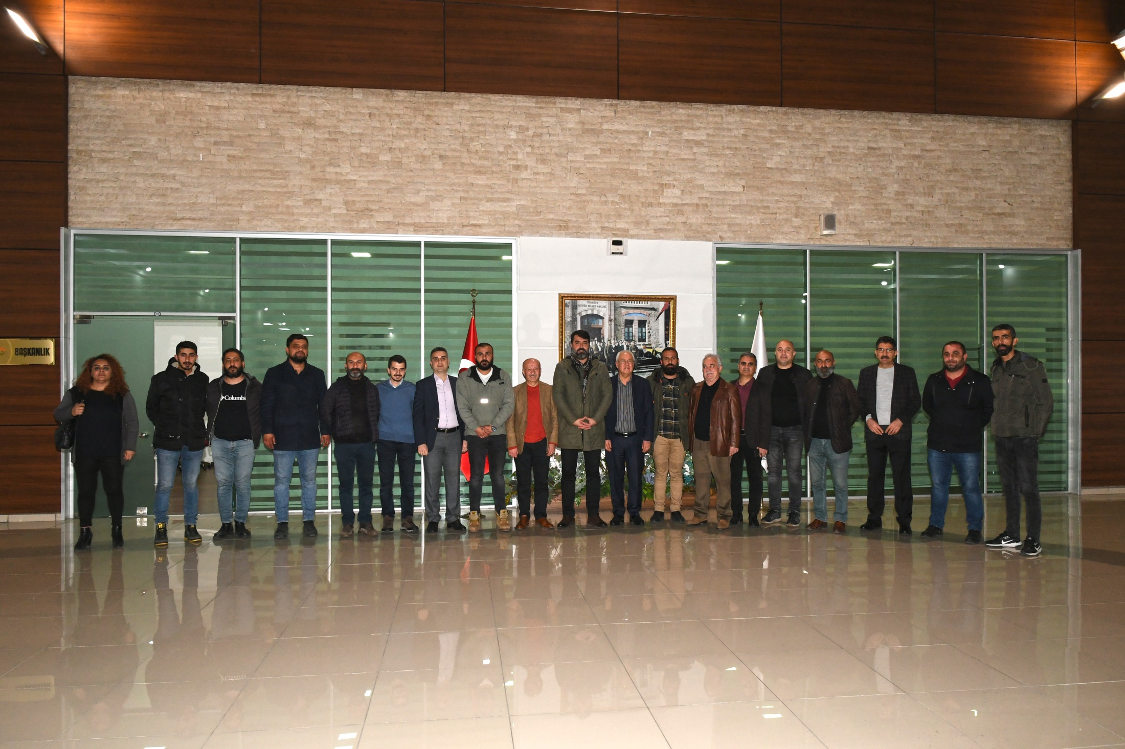 Karabağlar Belediyesi çalışanlarını enflasyona ezdirmedi