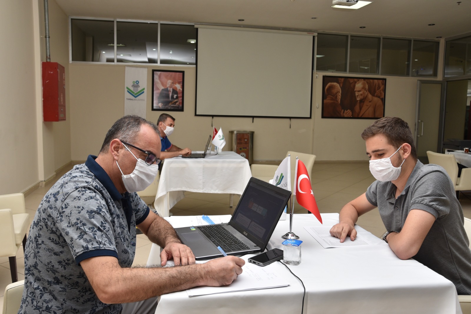 Torbalı Belediyesi öğrencilere rehber olacak