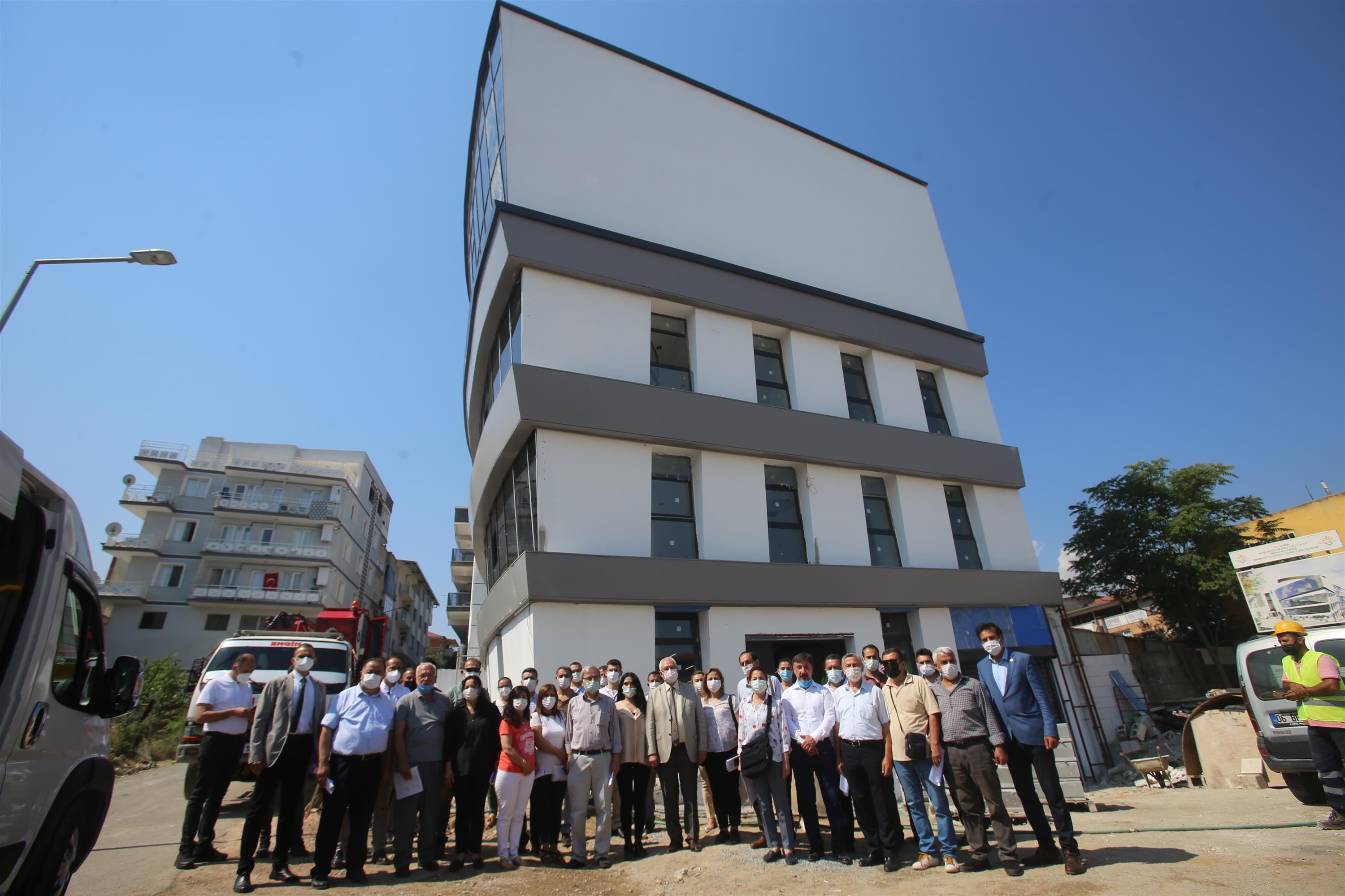 Karabağlar'ın dört bir yanında çalışma yürütülüyor