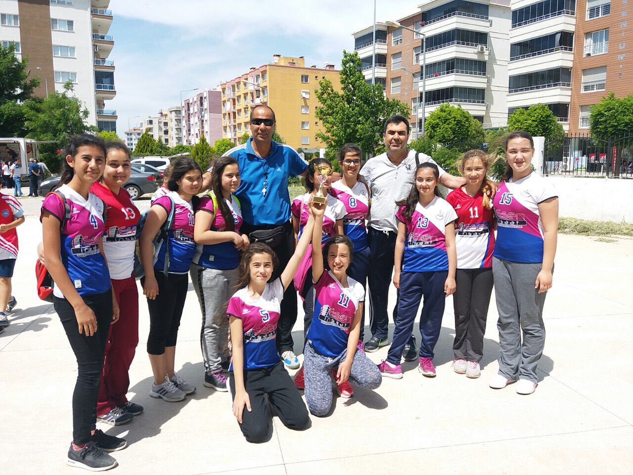 Torbalı'nın şampiyonu Kazım Paşa İlköğretim