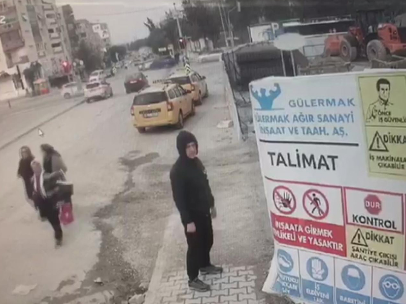 Kamyonun altında kalan profesörün son anları kamerada