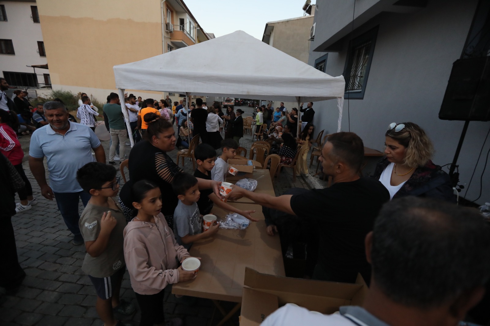 "Başka Bir Siyaset Okulu, Efes Selçuklu Romanlarla Buluştu"