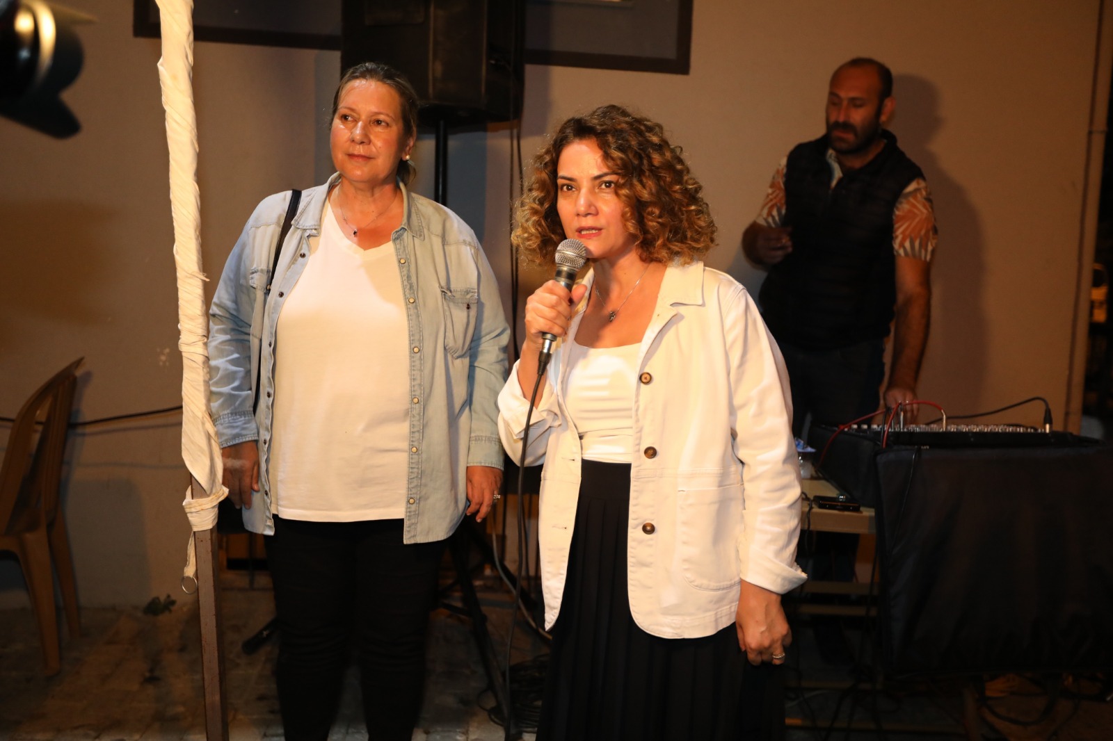 "Başka Bir Siyaset Okulu, Efes Selçuklu Romanlarla Buluştu"