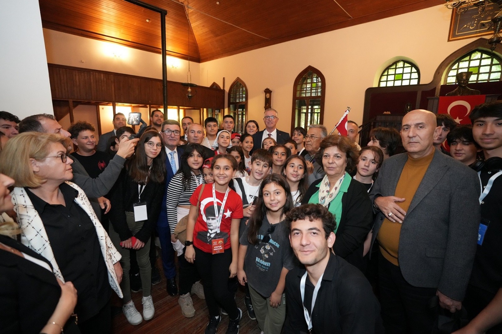 Gaziemirliler 100. yılda Atatürk'ün huzuruna çıktı