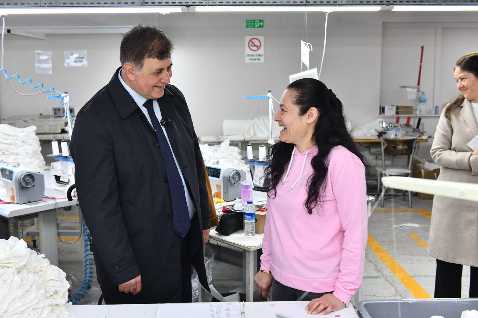 Başkan Tugay: Aliağa Yeni Şakran’ın kanalizasyon sorunu çözülecek