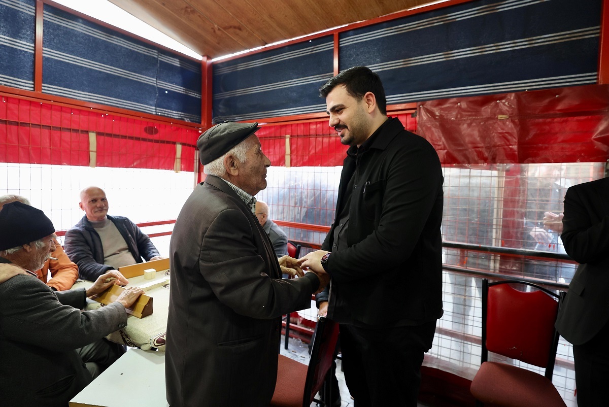 AK Partili İnan: ''CHP'nin İzmir'de belediyecilikte eser siyaseti yok.''