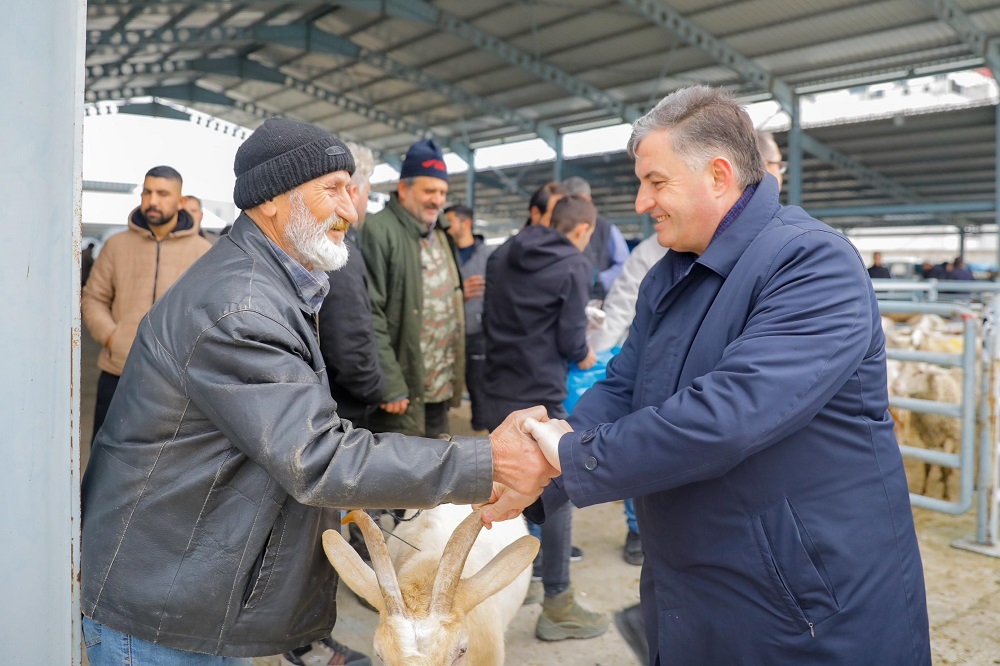 Başkan Adayı Doğruer : Tarımda olduğu gibi hayvancılıkta da marka olacağız