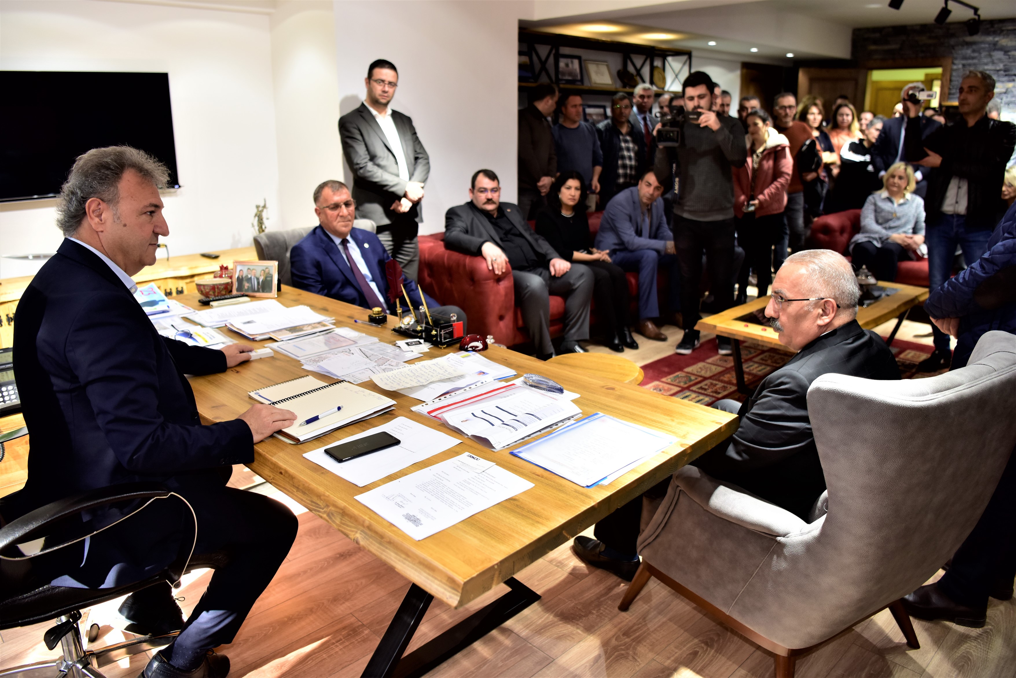 Bornova’da toplu sözleşme sevinci