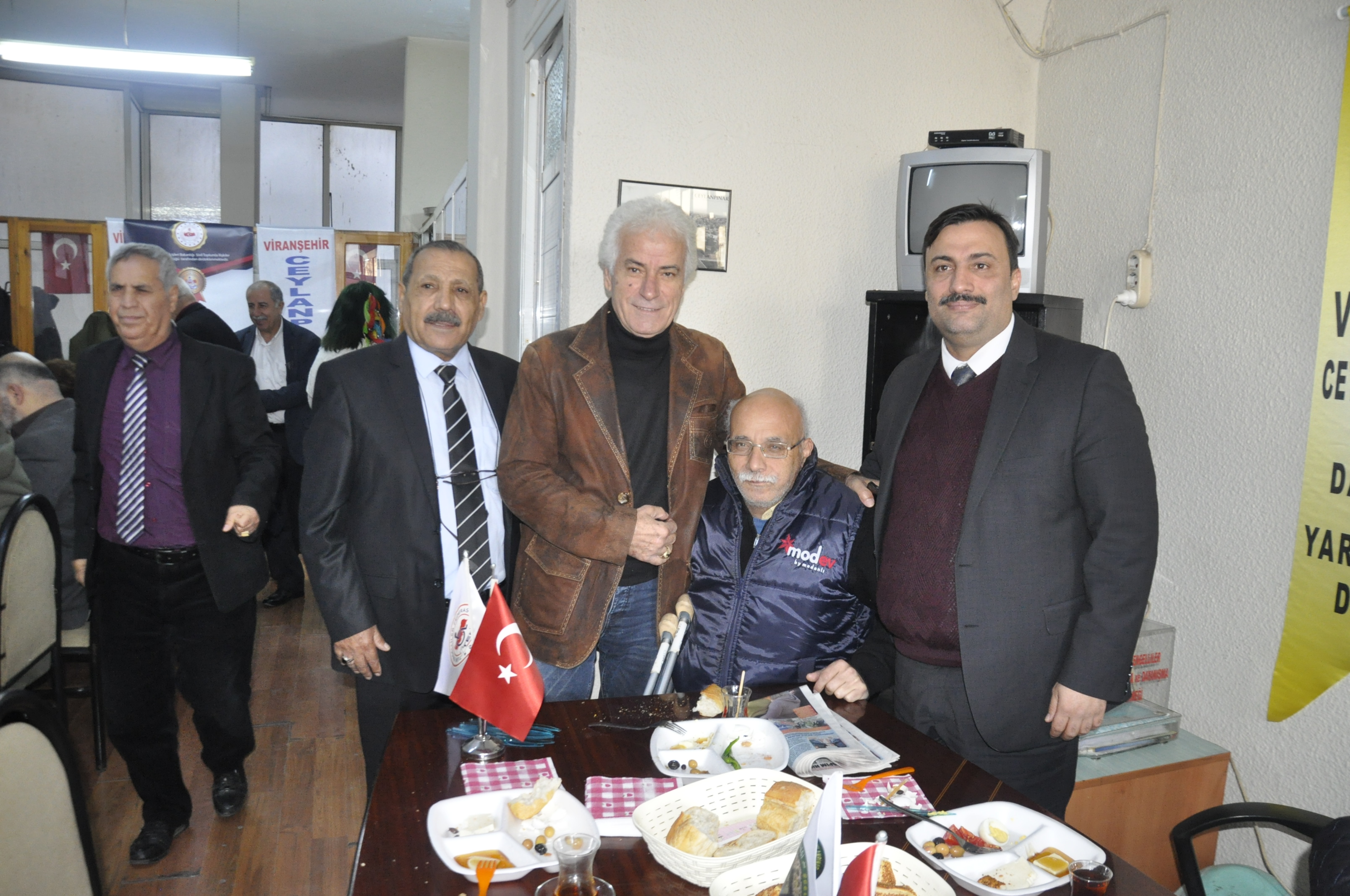 120 ENGELLİYE İŞ KAPISI