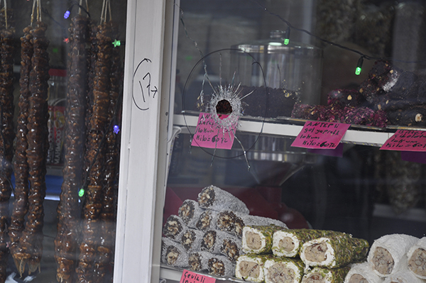 YÜZLERCE KURŞUN SIKTILAR!