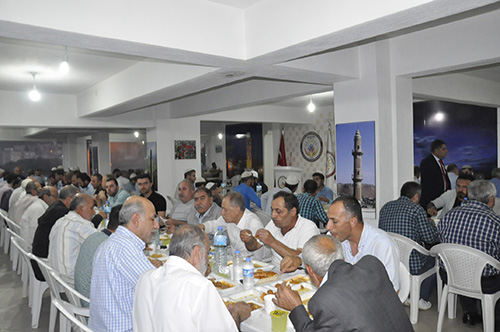 Mardin Anıttepe Köyü Derneği'nden iftar
