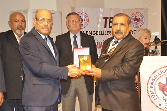 ENGELLERİ KALDIRIP, DOYASIYA EĞLENDİLER