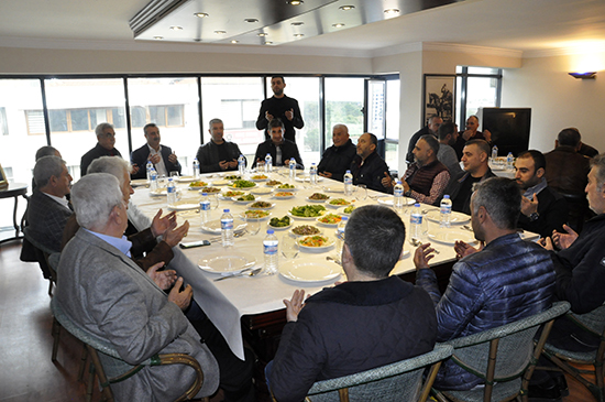 NECiMOĞLU VE AKAN AiLESi KiRVE OLDU