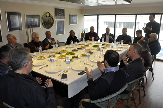 NECiMOĞLU VE AKAN AiLESi KiRVE OLDU