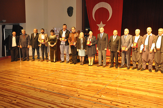 ENGELLERİ KALDIRIP, DOYASIYA EĞLENDİLER