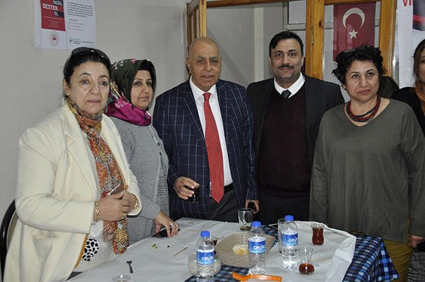 120 ENGELLİYE İŞ KAPISI