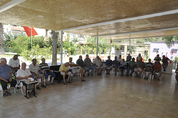 Yazlıkçılardan şikayet için imza hazırlığı