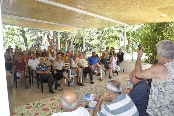 Yazlıkçılardan şikayet için imza hazırlığı