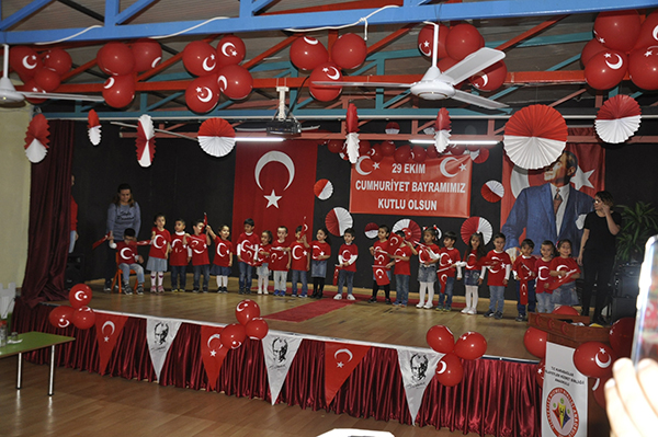 MİNİKLERDE 29 EKİM COŞKUSU