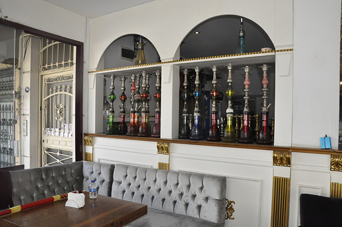 Kemalpaşa'nın Uğrak Yeri: "Paşa Nargile Konağı"