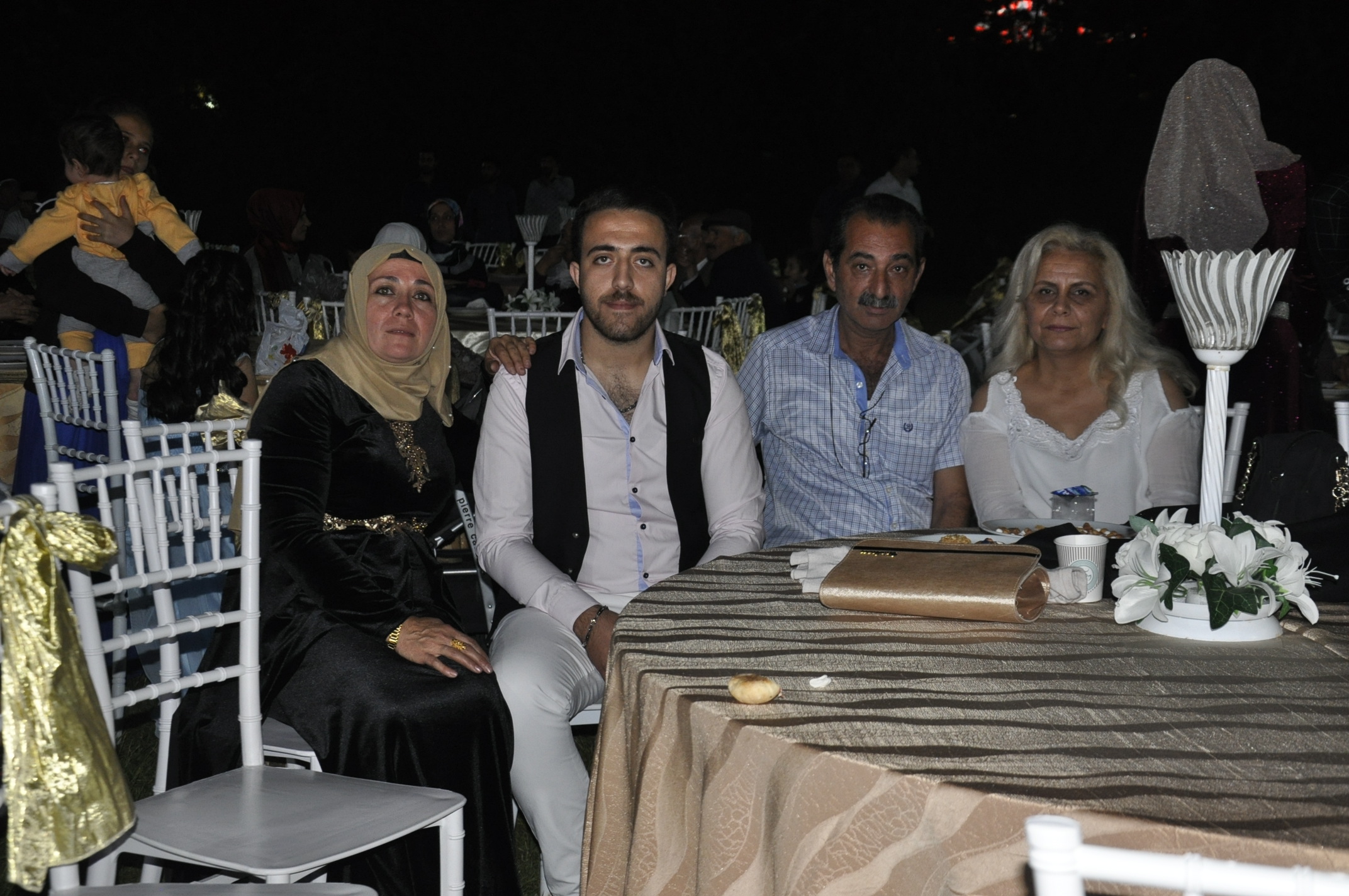 Mutlulukta Buluştular