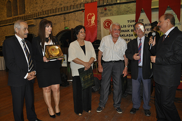 Siyasetin duayenleri Konak'ta buluştu