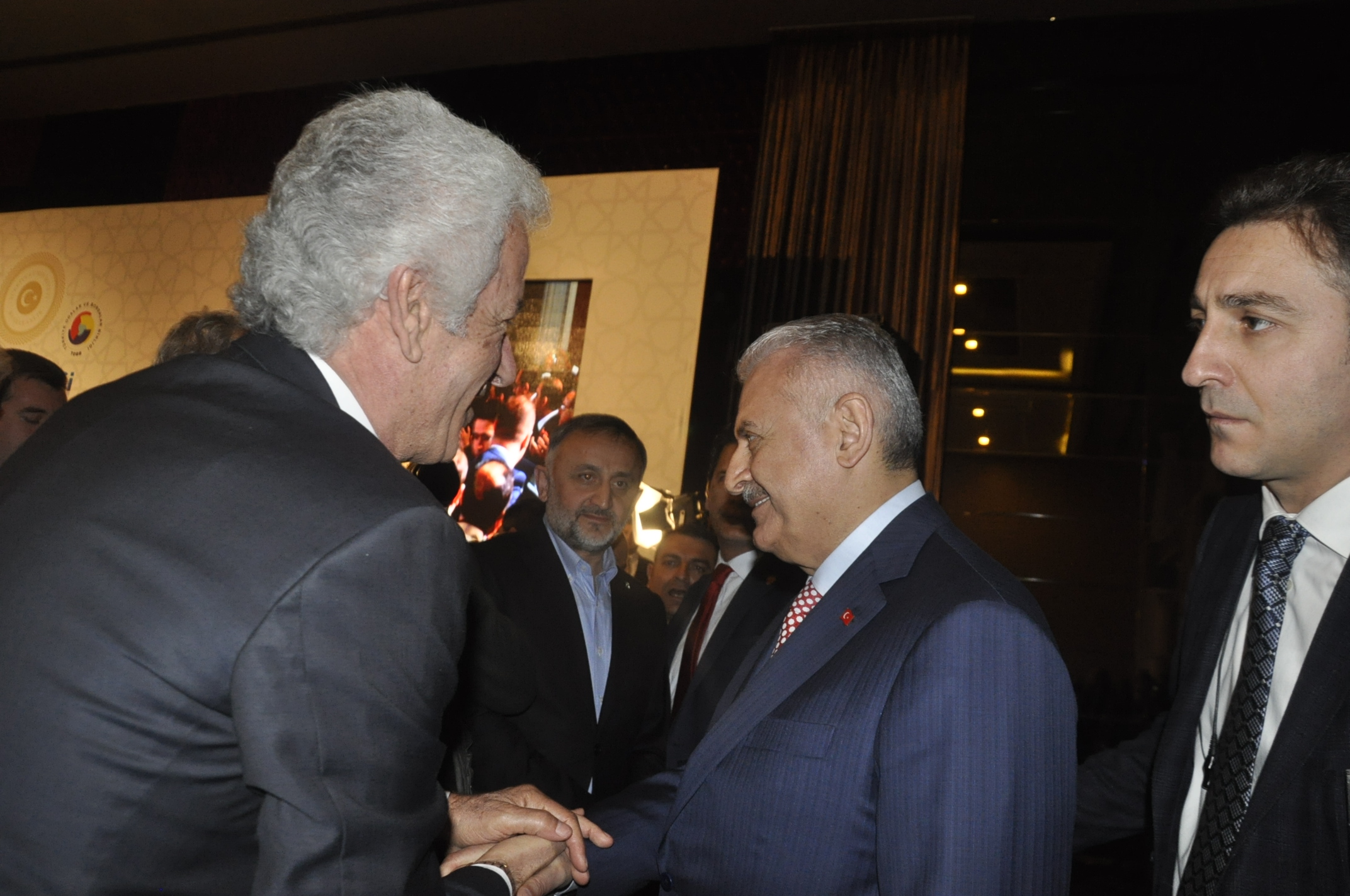 Başbakan Yıldırım İzmir'de