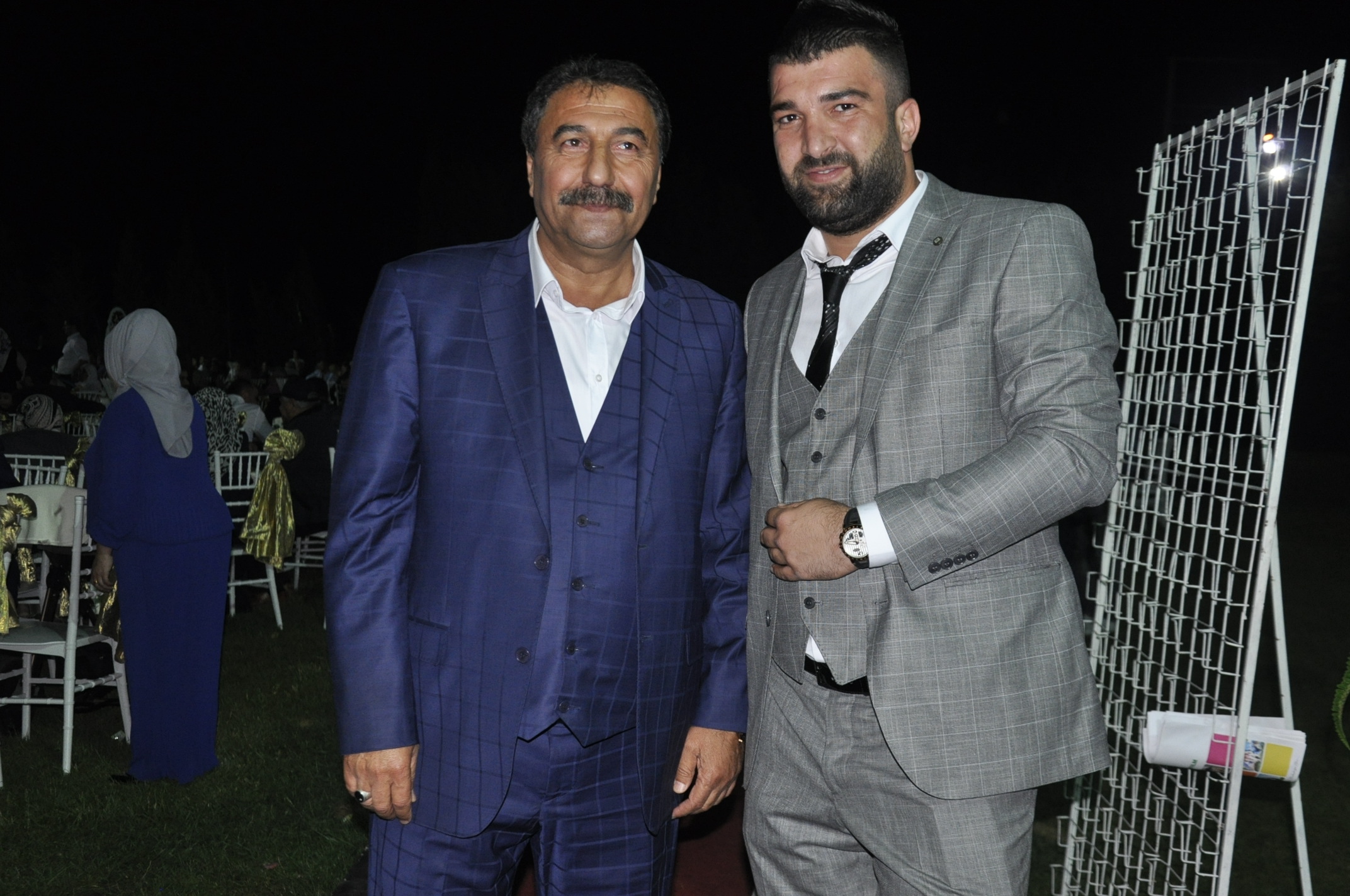 Mutlulukta Buluştular