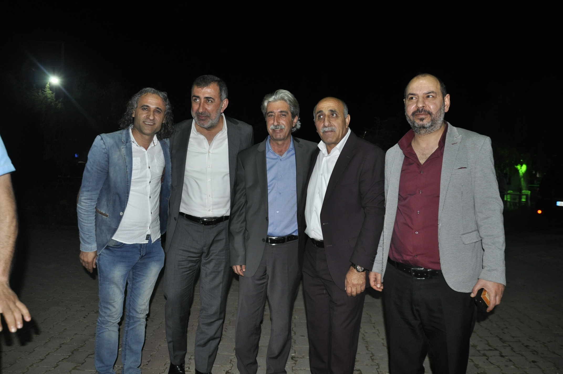 Mutlulukta Buluştular