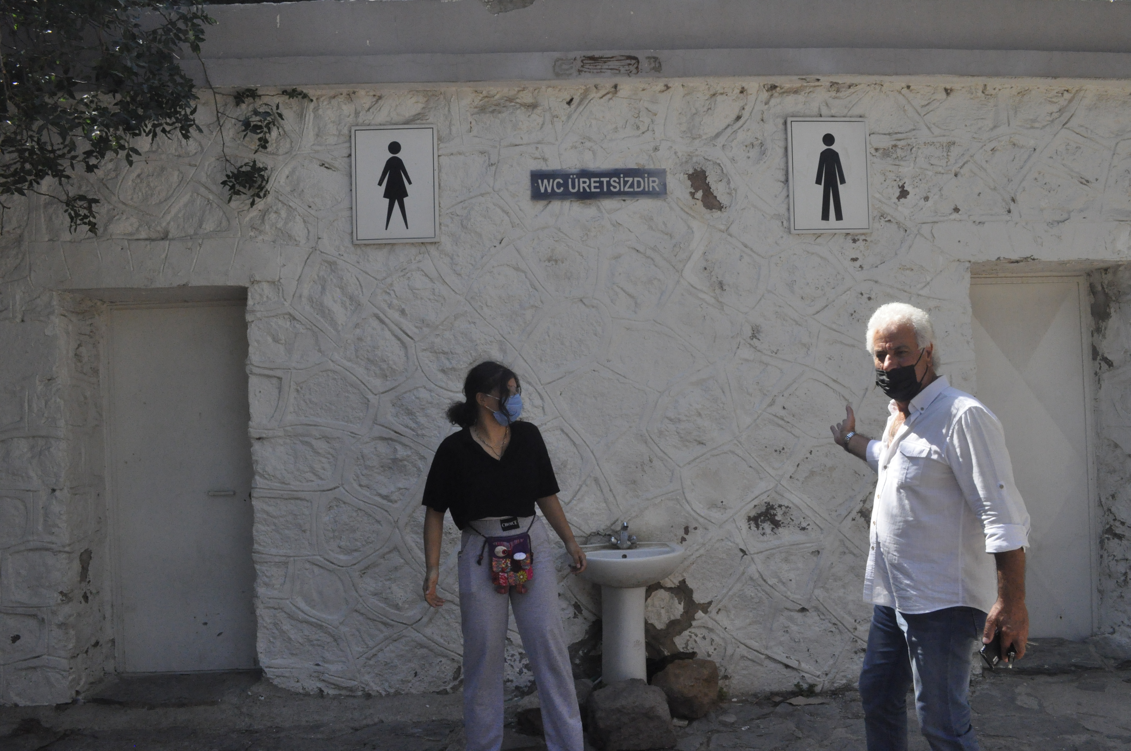 Kadifekale Surları'nda takı tasarım tezgahı açan yöre halkı isyanda: "Para Kazanamıyoruz, Aidat İstiyorlar"