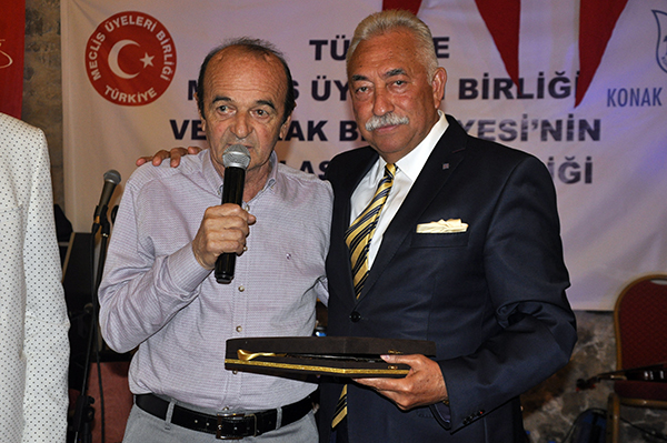 Siyasetin duayenleri Konak'ta buluştu