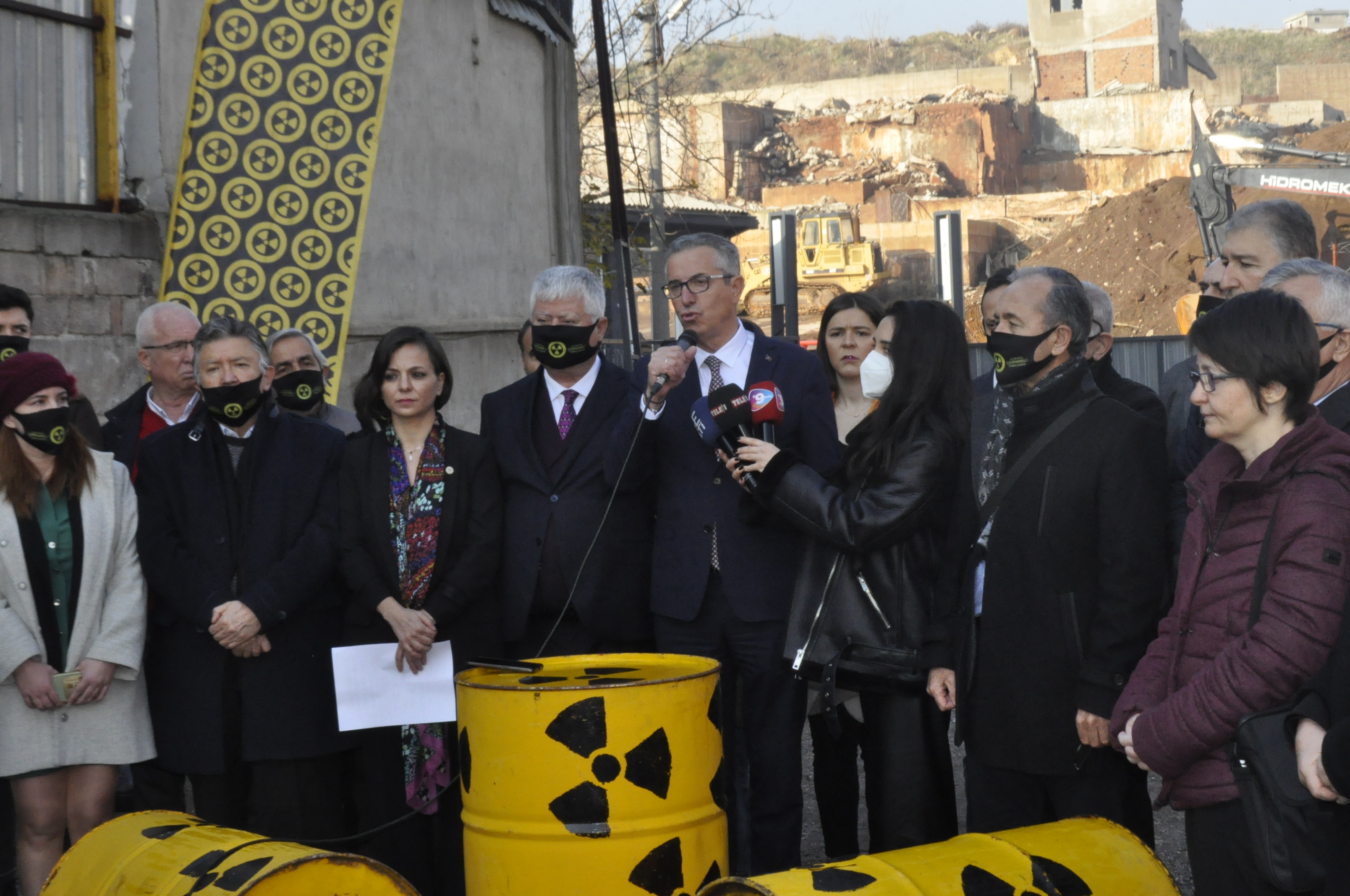 İzmir'in Çernobil'i Temizlensin Komisyonu'ndan 14 soru