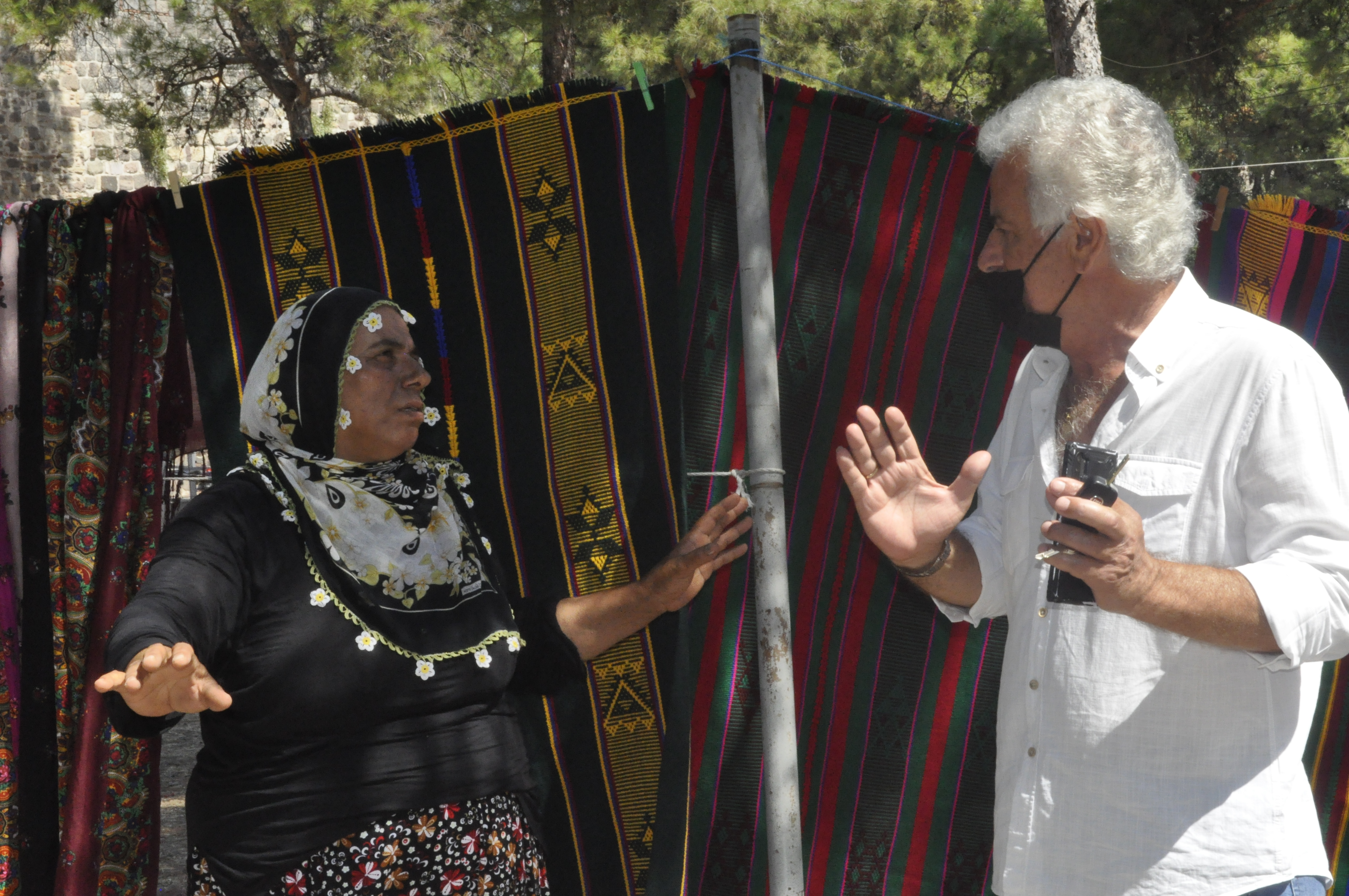 Kadifekale Surları'nda takı tasarım tezgahı açan yöre halkı isyanda: "Para Kazanamıyoruz, Aidat İstiyorlar"