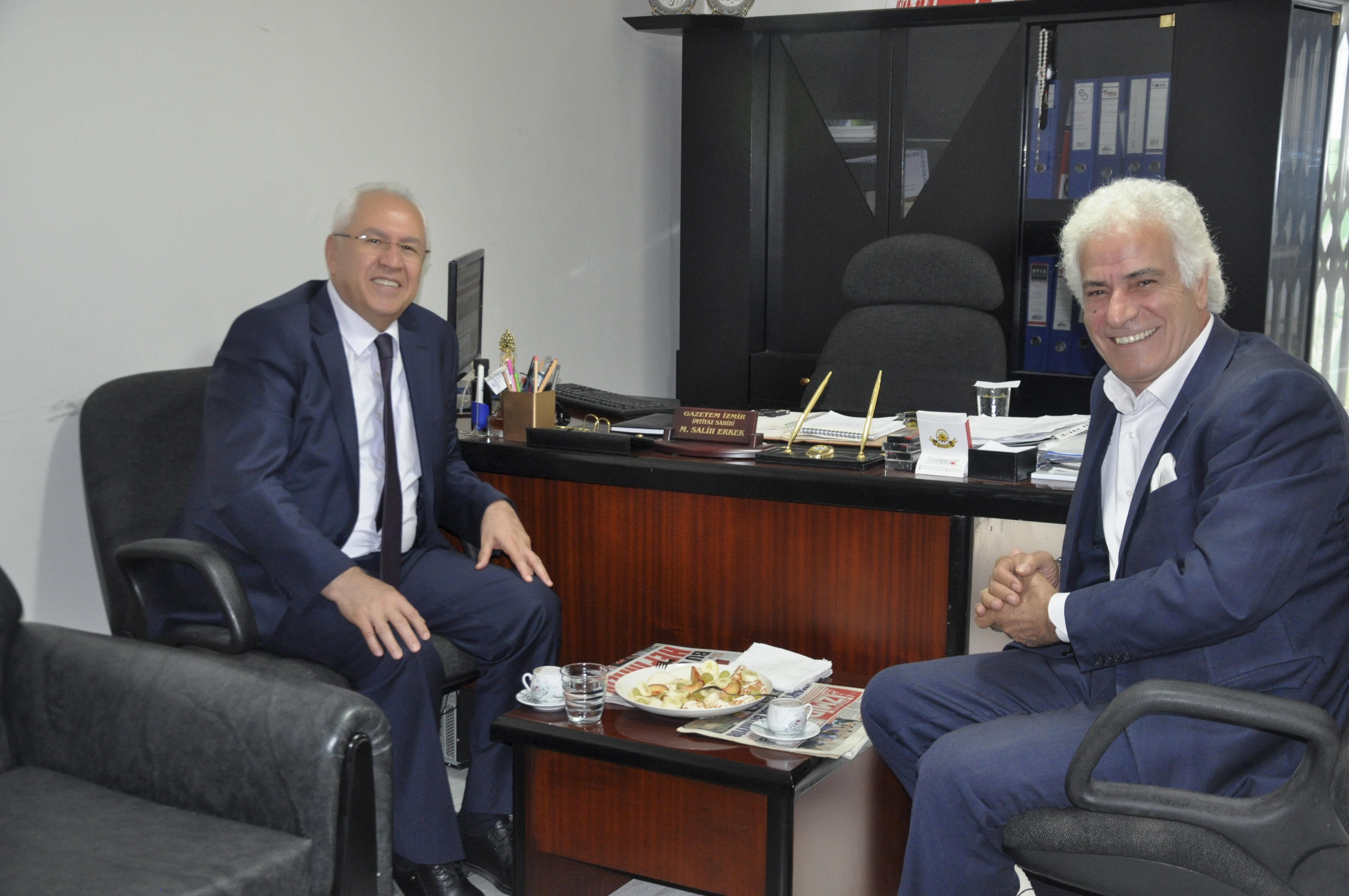 "HALKIN SESİ'NE KULAK VERİYORUZ"