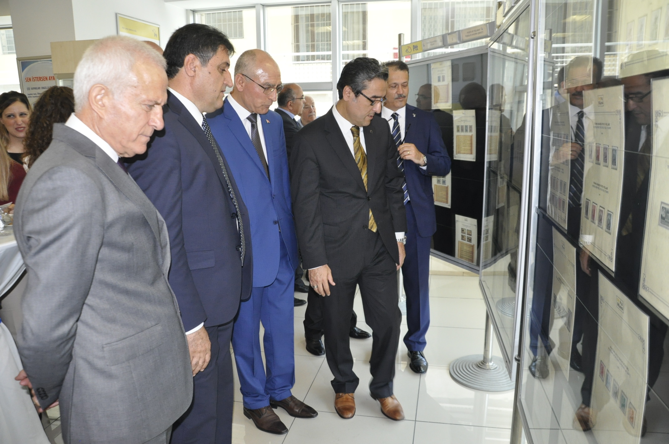 PTT’den ‘Atatürk ve Zübeyde Hanım Pul Sergisi’