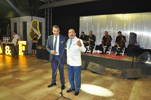 HALKIN ADAMINDAN MUHTEŞEM DÜĞÜN