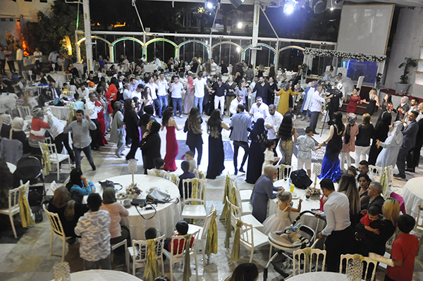 DÜNYAEVİNE GİRDİLER…