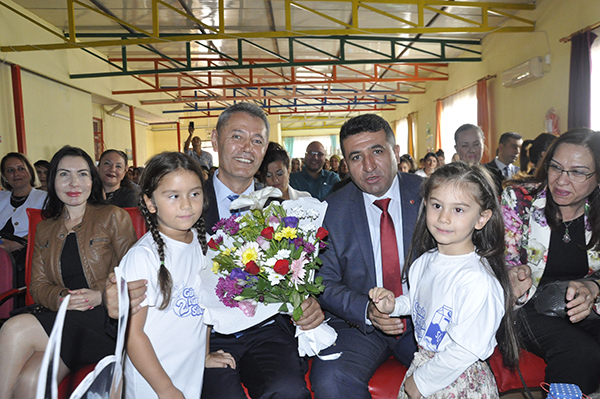 Miniklerden süt etkinliği