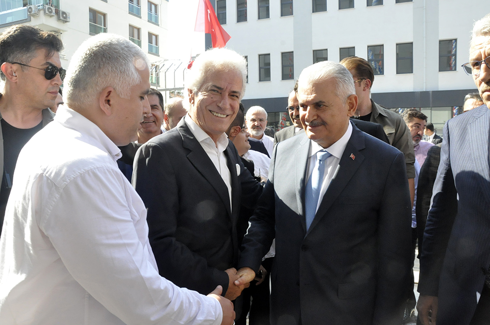 Yıldırım yerleşkeyi açtı, CHP'li Başkan'a teşekkür etti