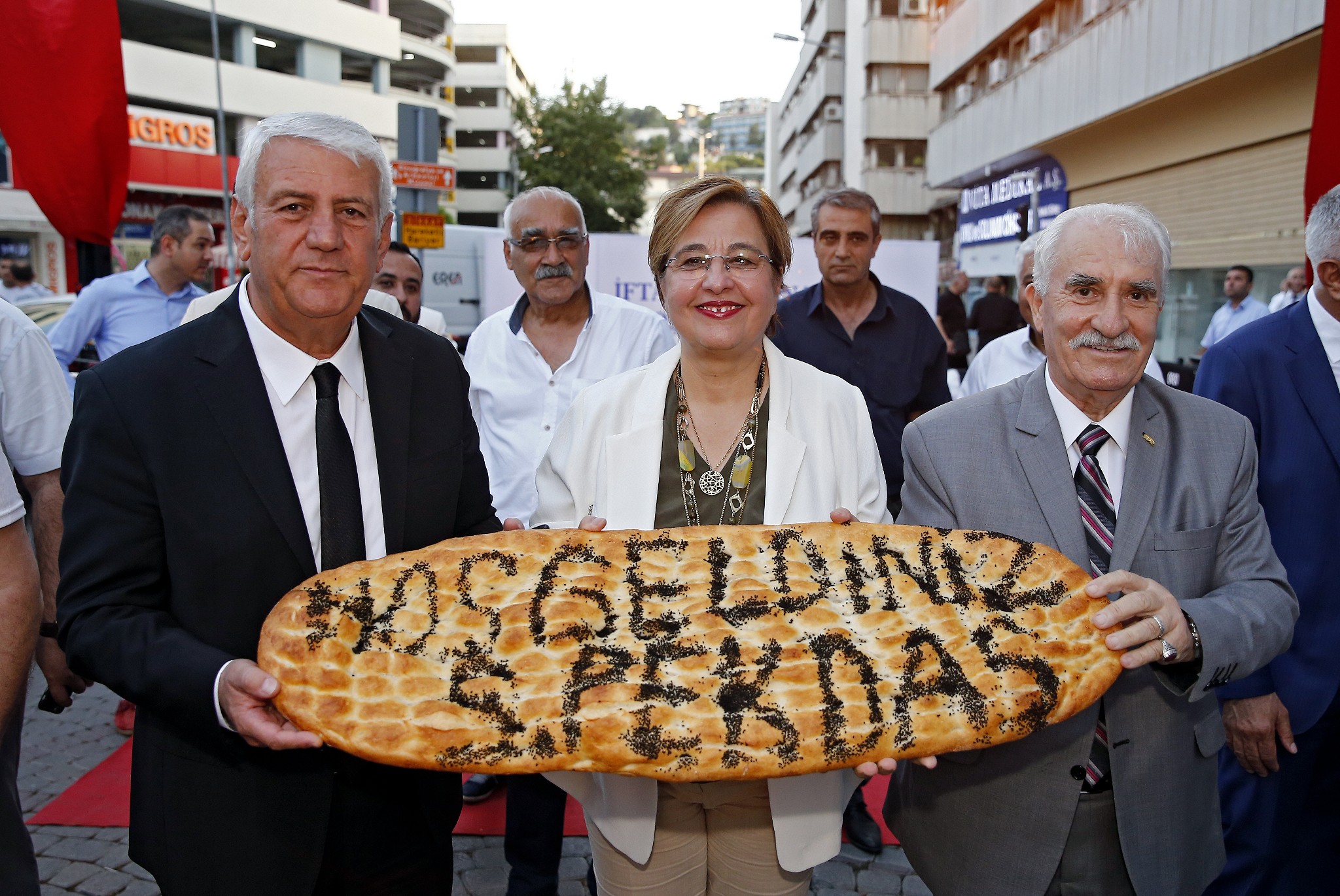 Hoşgörü Sofrası’ Konak’ta kuruldu