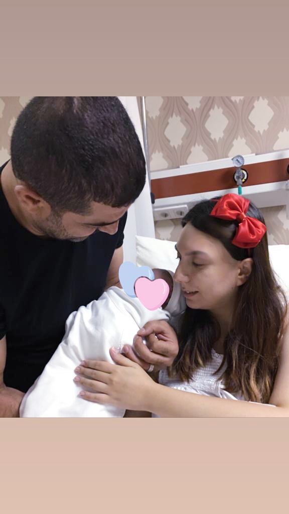 Sanatçı Selimhan baba oldu