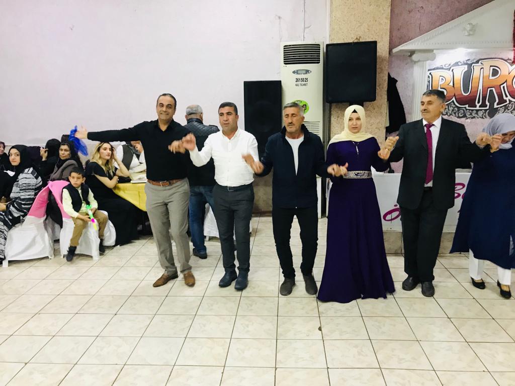 Esin & Rıfat çifti gerçekleştirilen merasimle nişanlandı!