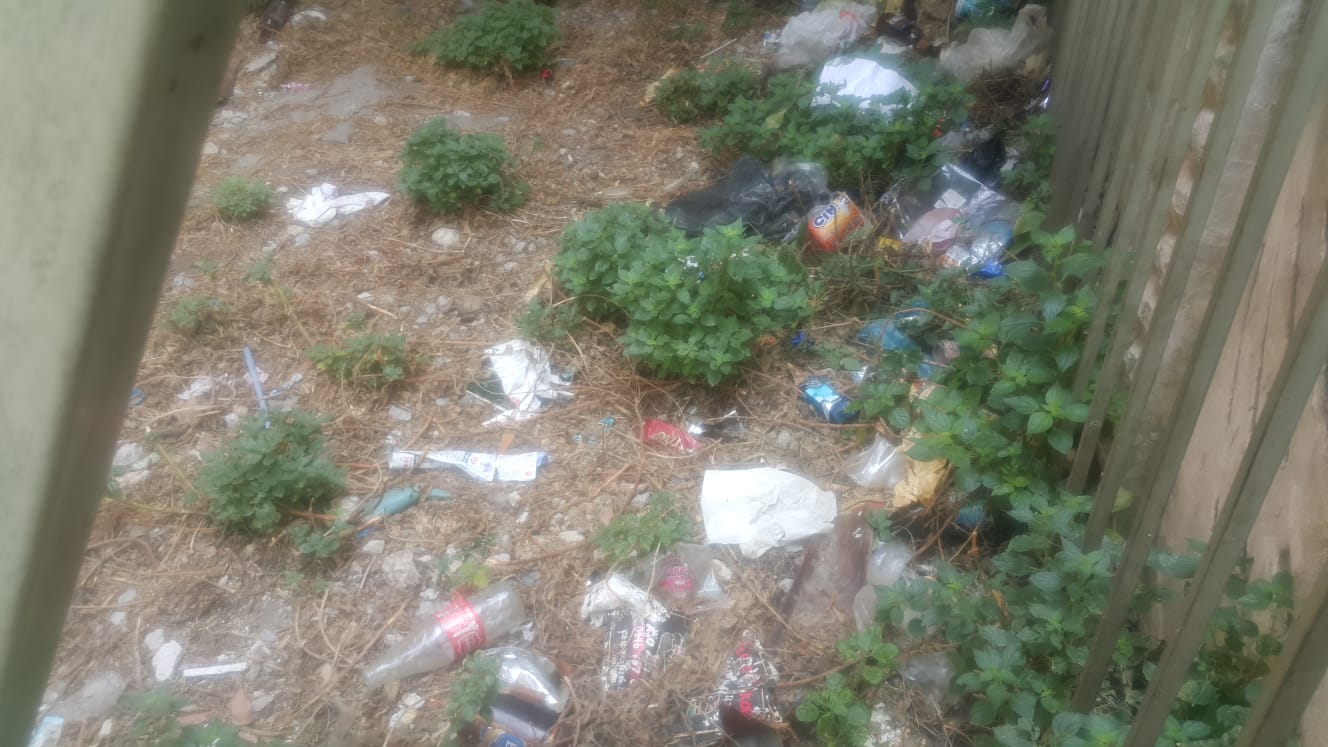 Karşıyaka'nın Tarihi çöp içinde!