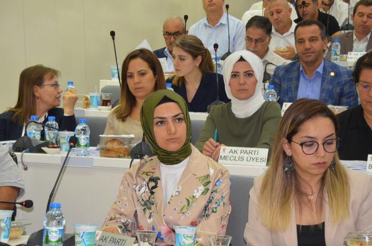 Beklenen istifalar geldi!