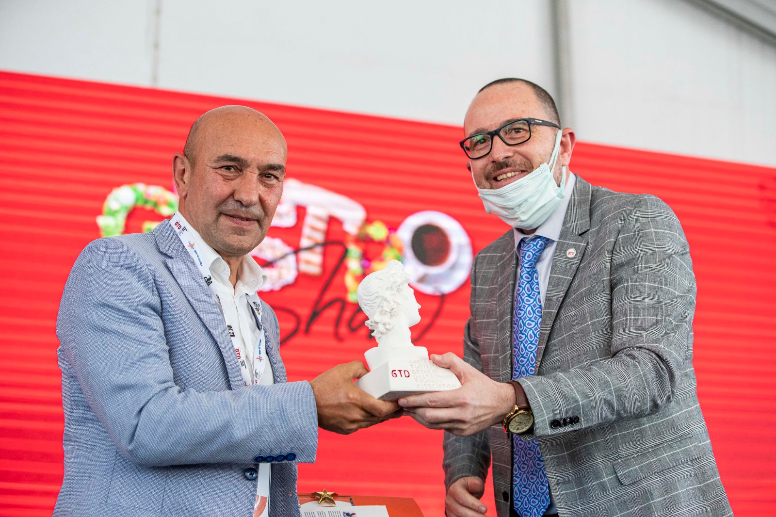 Soyer: Kurda, kuşa, aşa, yani iki doğaya bir aşa diyerek devam etmek zorundayız