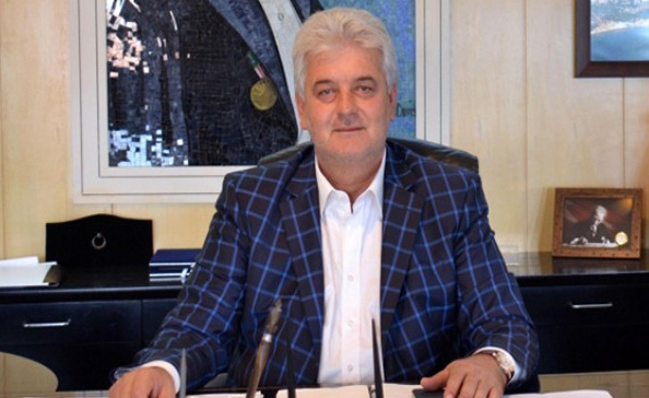 CHP’li Belediye Başkanından otel lobisinde kavga!