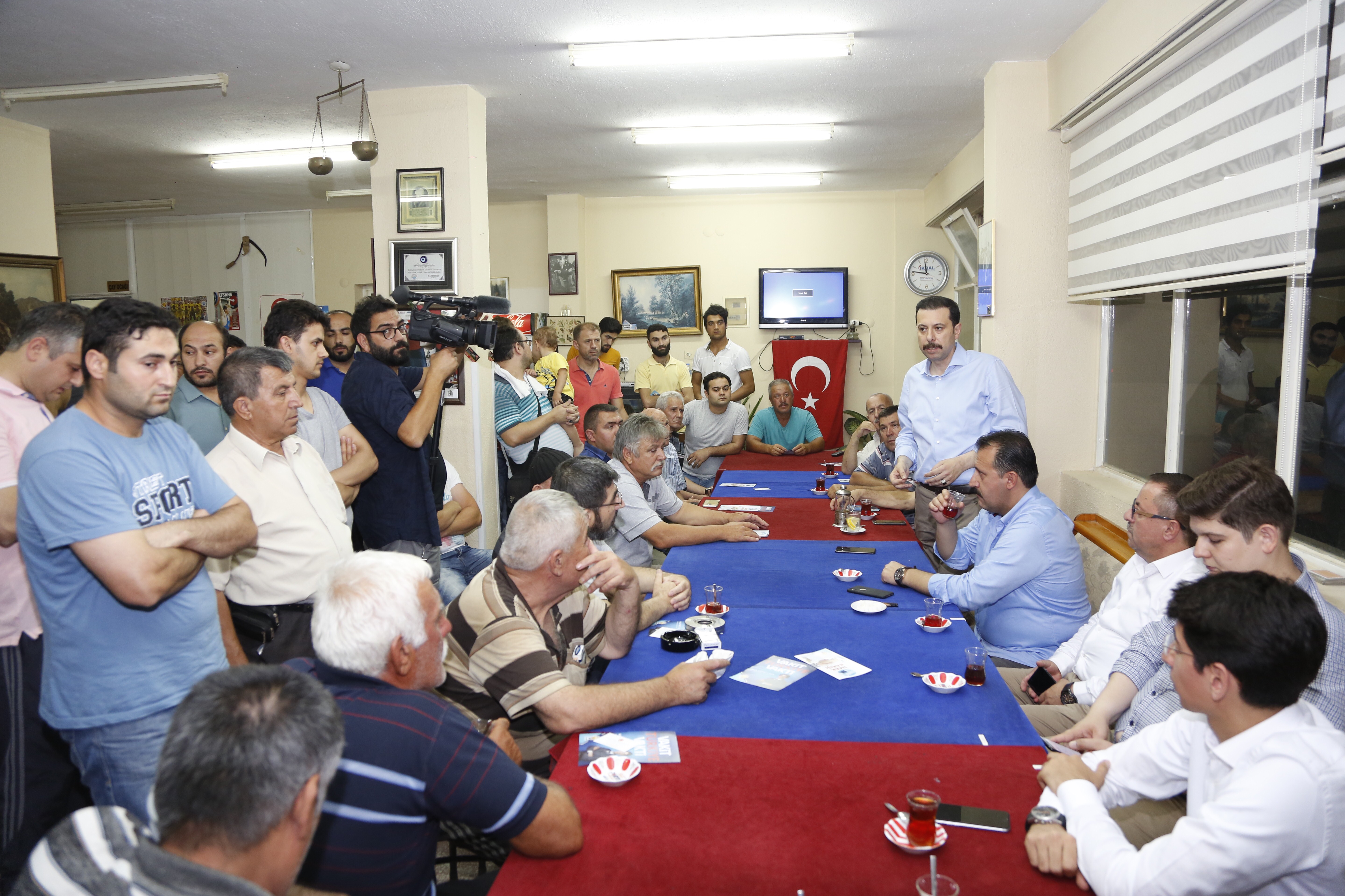 Günlük siyaseti devletin bekasından üstün görüyorlar