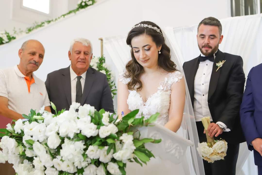 BİR ÖMÜR MUTLULUĞA “EVET” DEDİLER