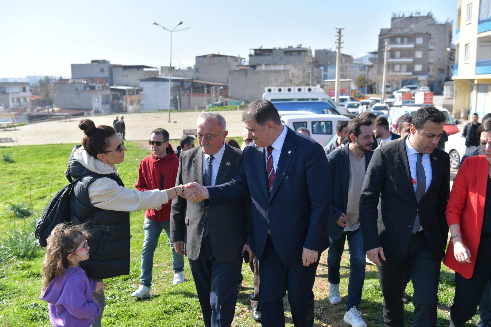 İzmir'in Çernobil'i, Özhaseki'den imza bekliyor