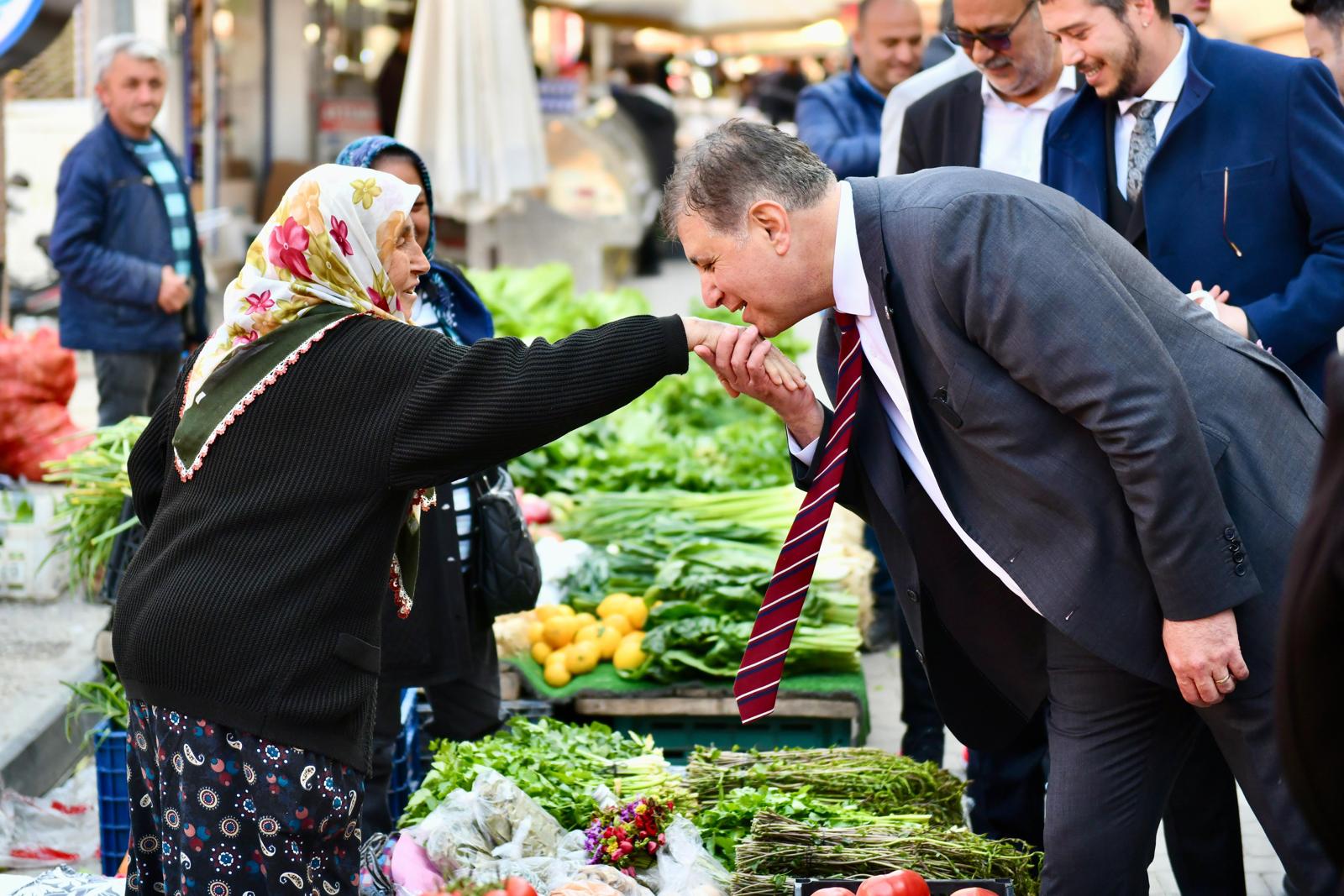 DİSK Genel-İş Sendikası, Başkan Tugay'ı desteklediğini açıkladı